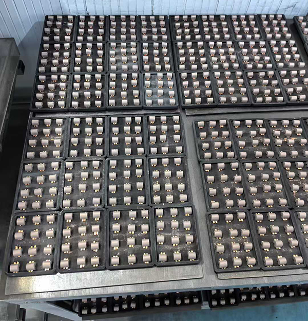 長興嘉誠銅塢材料高溫燒結爐項目順利通過調試